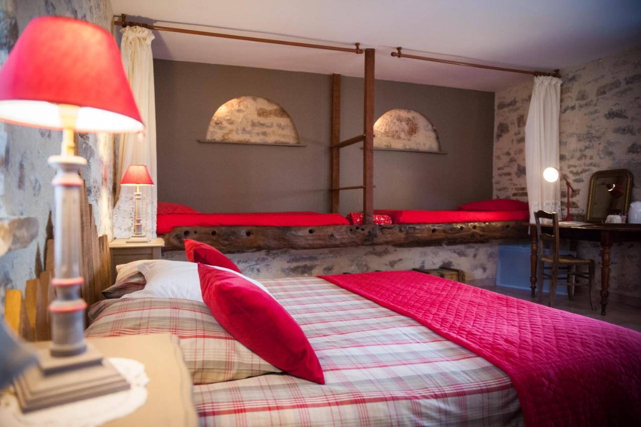 Chambres D'Hotes La Combe De Redoles Tour-de-Faure Buitenkant foto